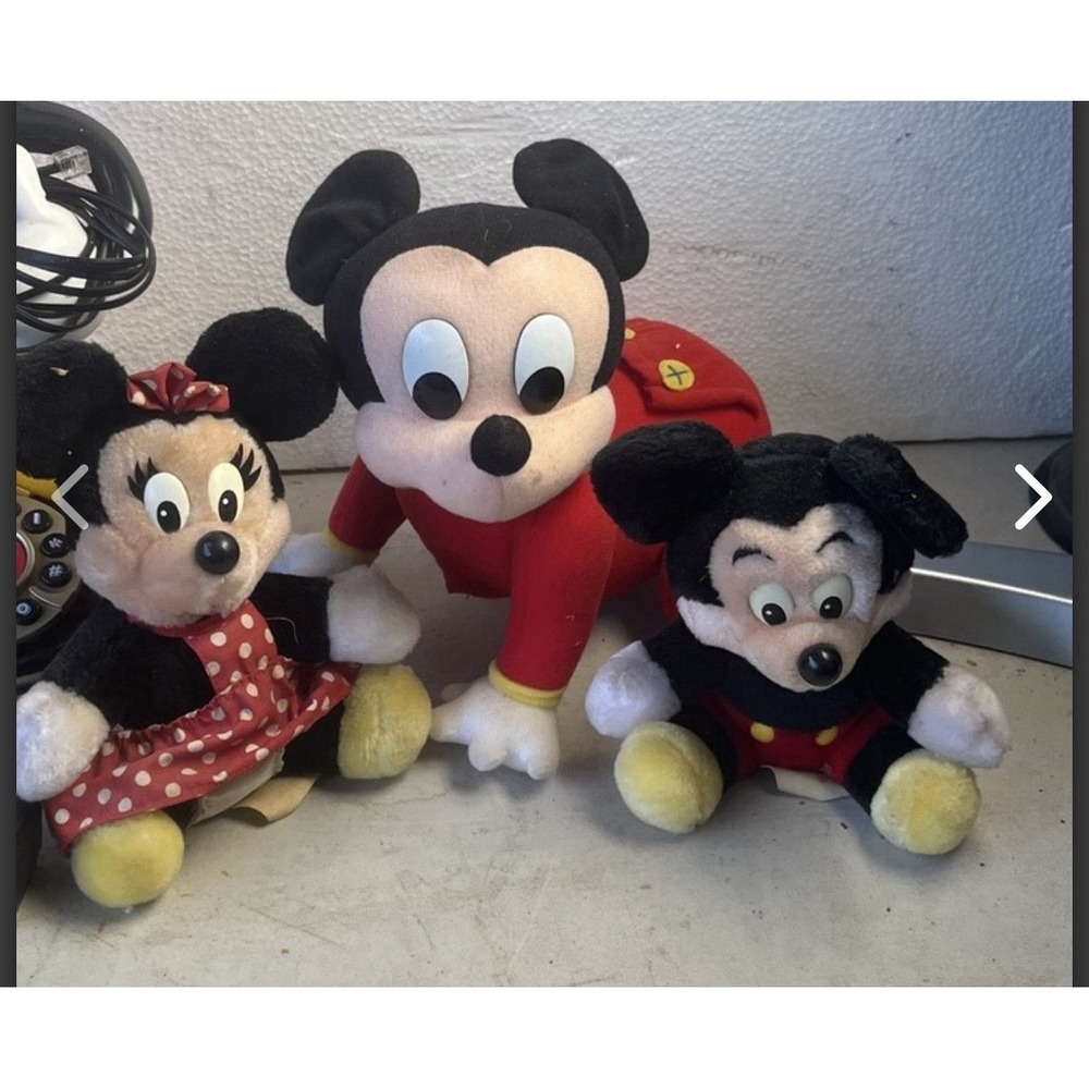 VTG Walt Disney Disneyland 1980s Productions 8" Minnie + Mickey Mouse Plush Set